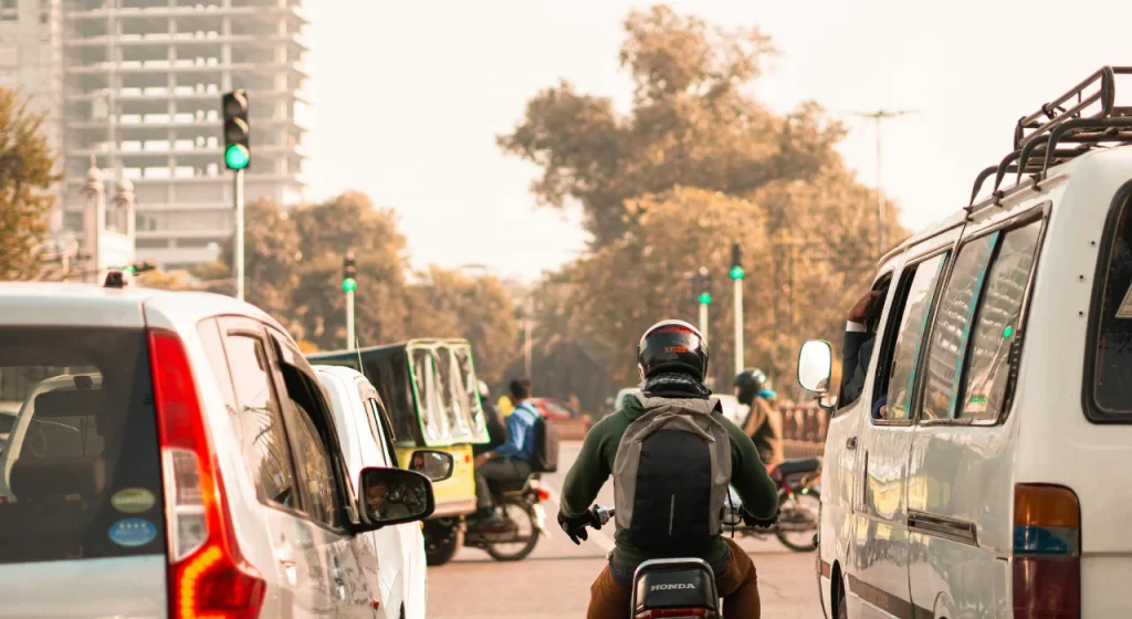 Essential Traffic Safety Rules Every Driver Must Follow